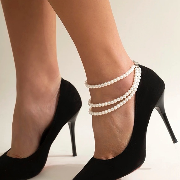 Classy Pearl Anklet - Picture 4 of 5